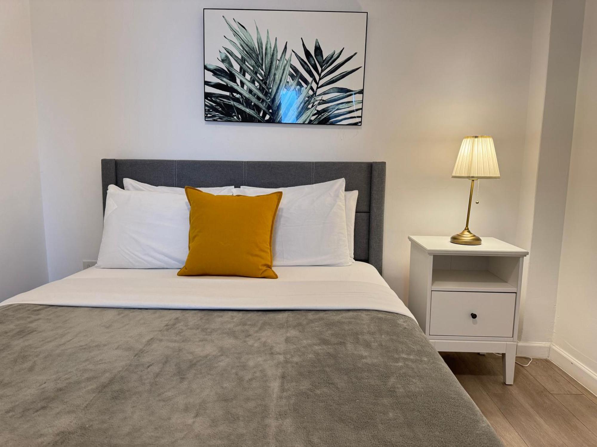 Apartment At Auxilio Mutuo 102 San Juan